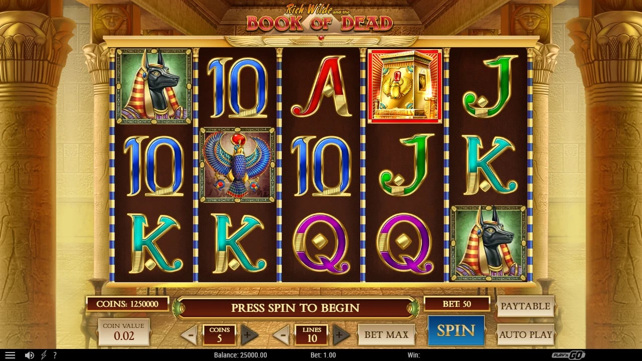 Book of Dead base screen with five reels and three rows