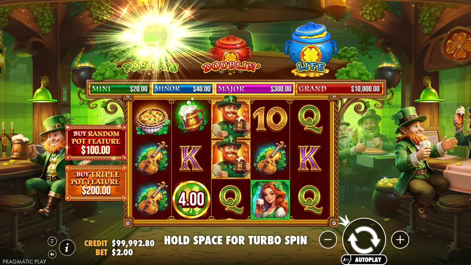 Lucky's Wild Pub reel screen with a glowing green Fortune pot and a 4.00 money symbol.
