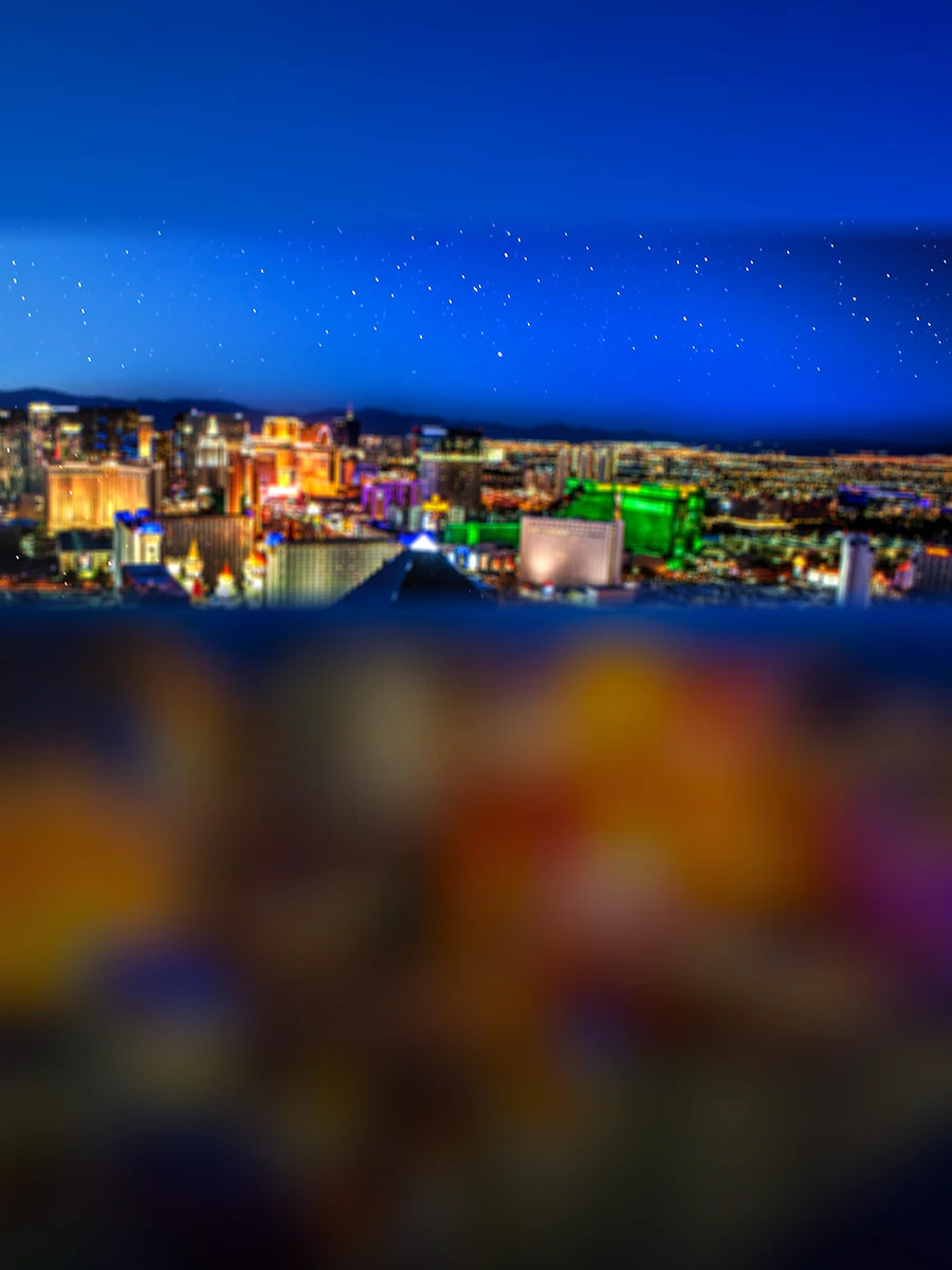 Weekend In Vegas TM slot artwork